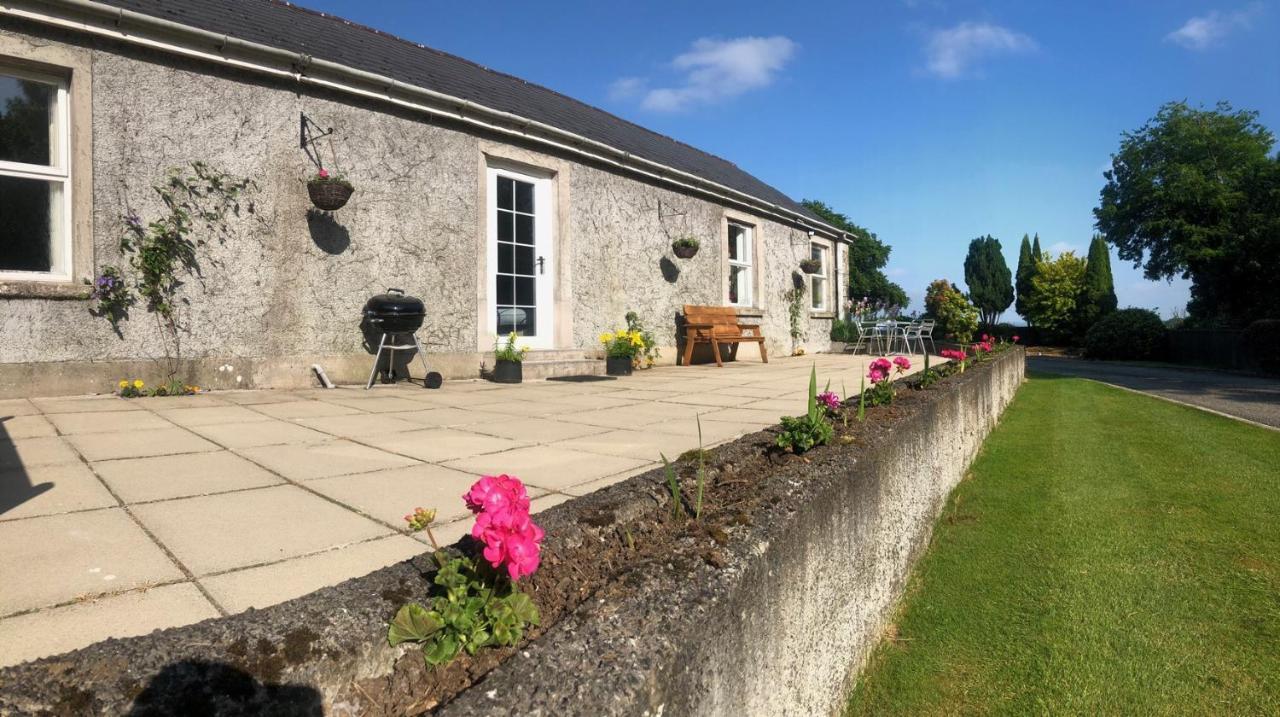 Ballyconnelly Cottages, Galgorm Area Cullybackey エクステリア 写真